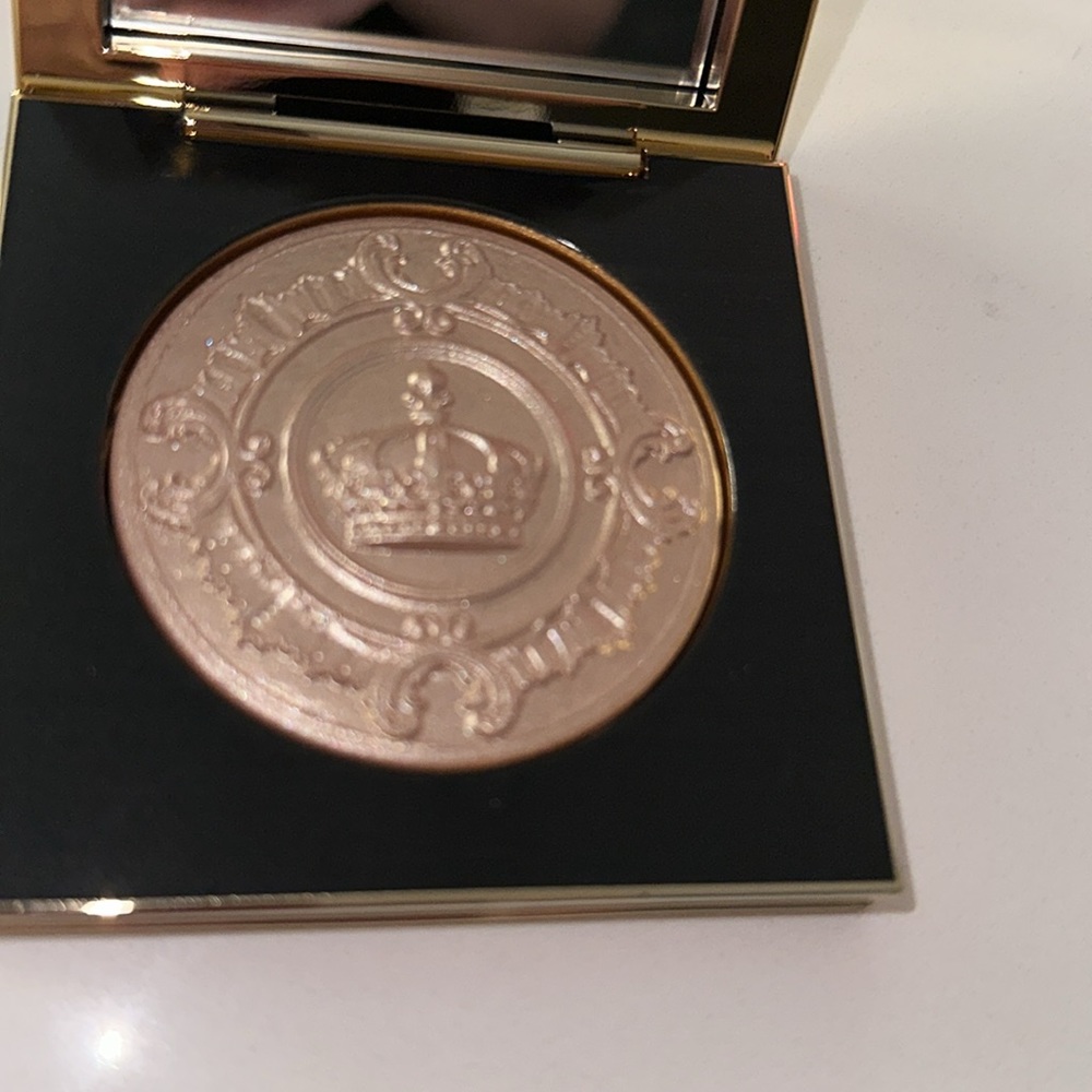 PAT MCGRATH Skin Fetish: Sublime Skin Highlighter in Lunar Nude - Picture 3 of 5